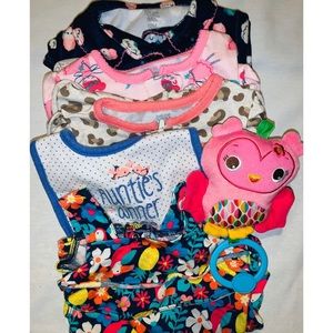 💔SOLD 12 Month Carters Bundle! 💜